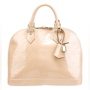 Elegant Cream Louis Vuitton Monogram Vernis Alma PM! 🌸